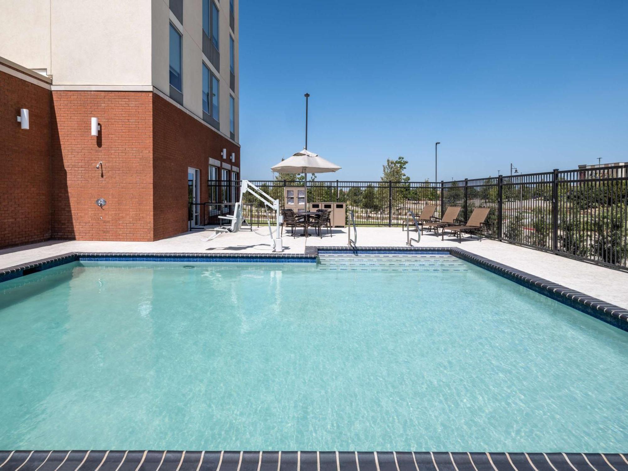 Hyatt Place Fort Worth-Alliance Town Center Bagian luar foto
